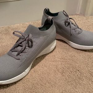 Skechers athletic shoe women’s